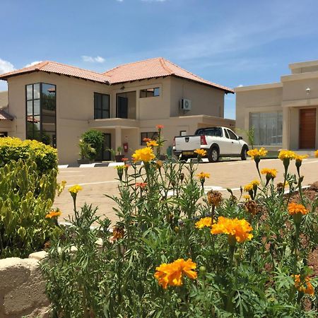 Hill View Inn Serowe Buitenkant foto