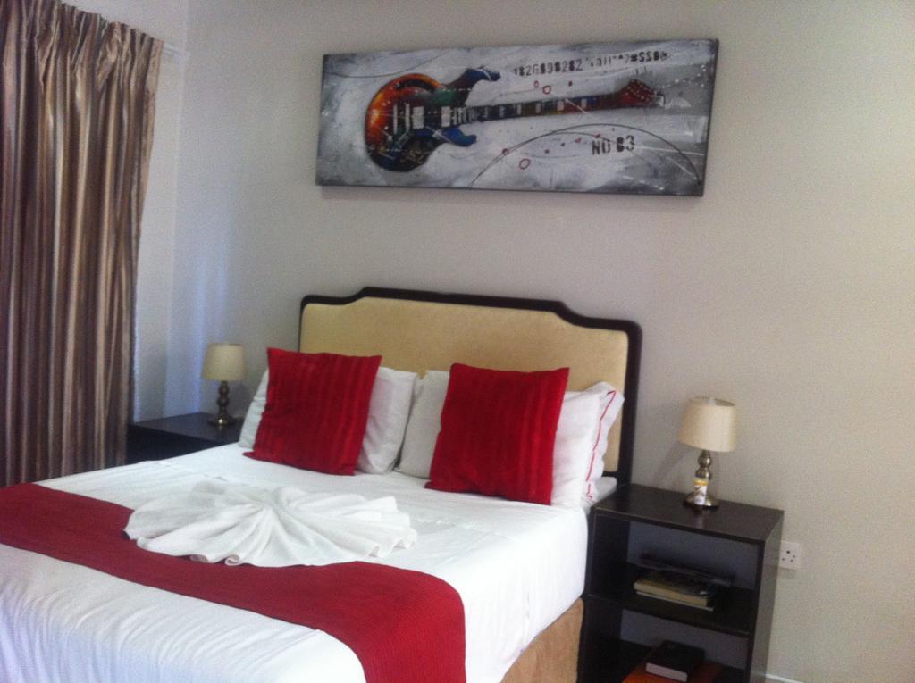Hill View Inn Serowe Buitenkant foto