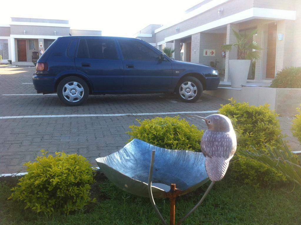 Hill View Inn Serowe Buitenkant foto