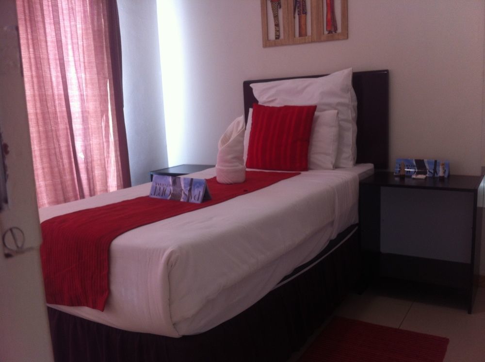 Hill View Inn Serowe Buitenkant foto