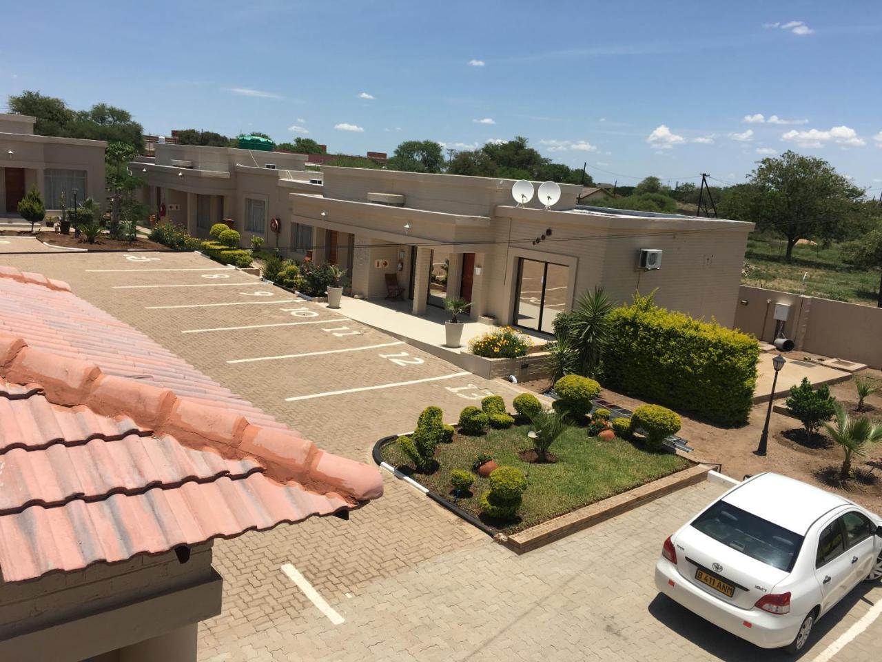 Hill View Inn Serowe Buitenkant foto